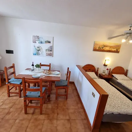 Studio No 1 Directly On The And Sea, Terrace, Heated Pool, Wifi Apartment