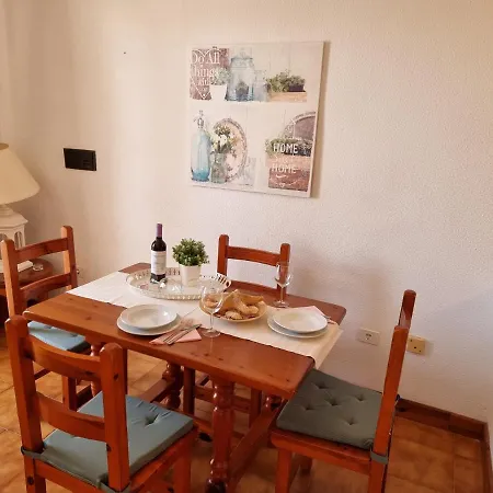 Apartment Studio No 1 Directly On The And Sea, Terrace, Heated Pool, Wifi